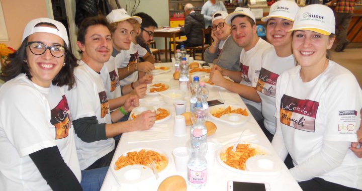piatti usa e getta ideale per lo street food, catering e meeting